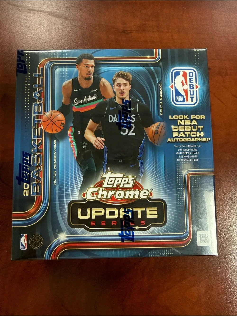 Topps Chrome Mega Update Series Basketball 25/26 Trading Card Box Factory Sealed